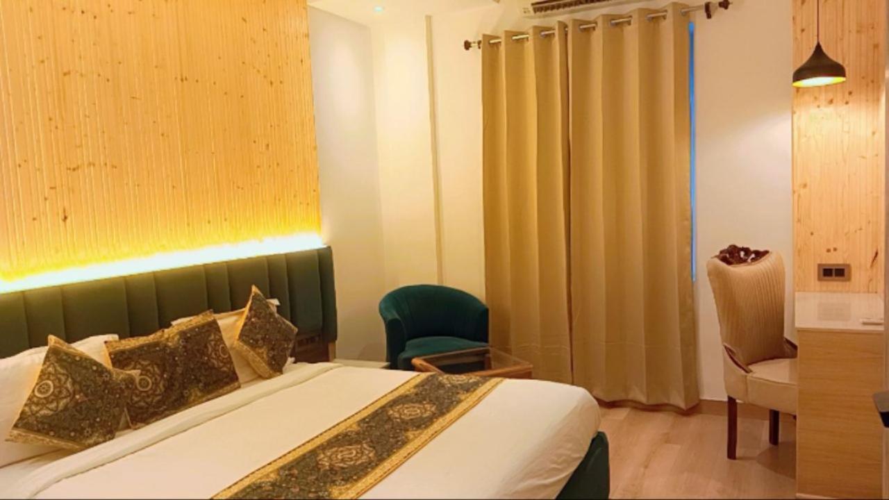 Hotel King'S Way Amritsar Bagian luar foto