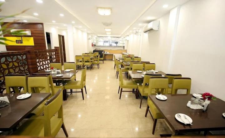 Hotel King'S Way Amritsar Bagian luar foto