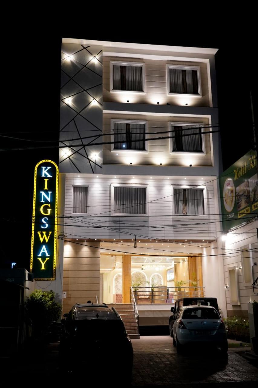 Hotel King'S Way Amritsar Bagian luar foto