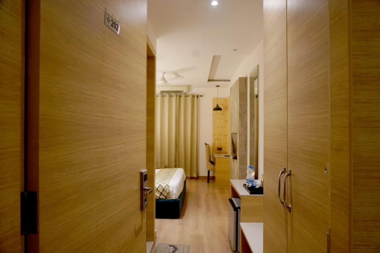 Hotel King'S Way Amritsar Ruang foto